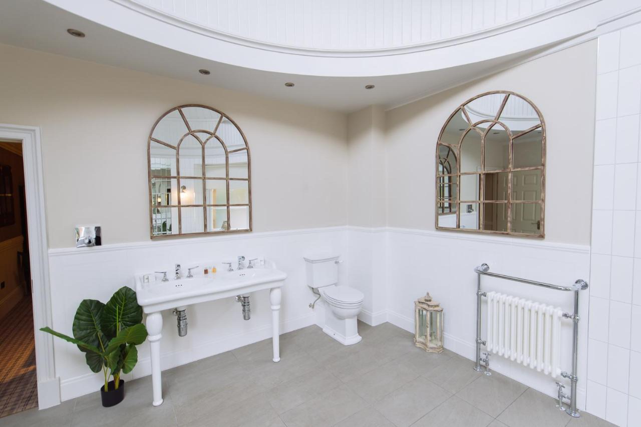 Cornhill Castle Guest House Бигар Екстериор снимка
